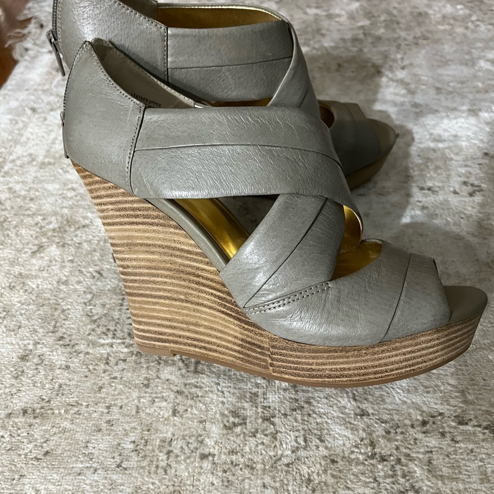 COPY - Seychelles risky business wedges NWT